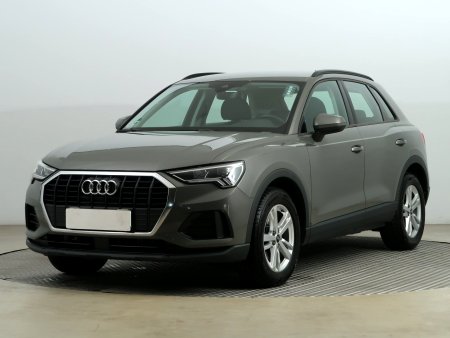Audi Q3, 2023 - pohled č. 3