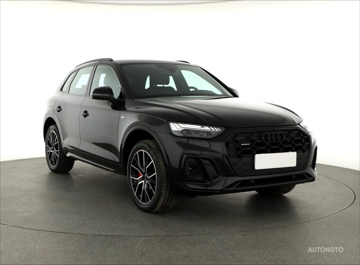 Audi Q5, 2023 - celkový pohled