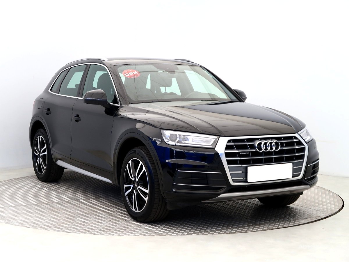 Audi Q5, 2020 - celkový pohled