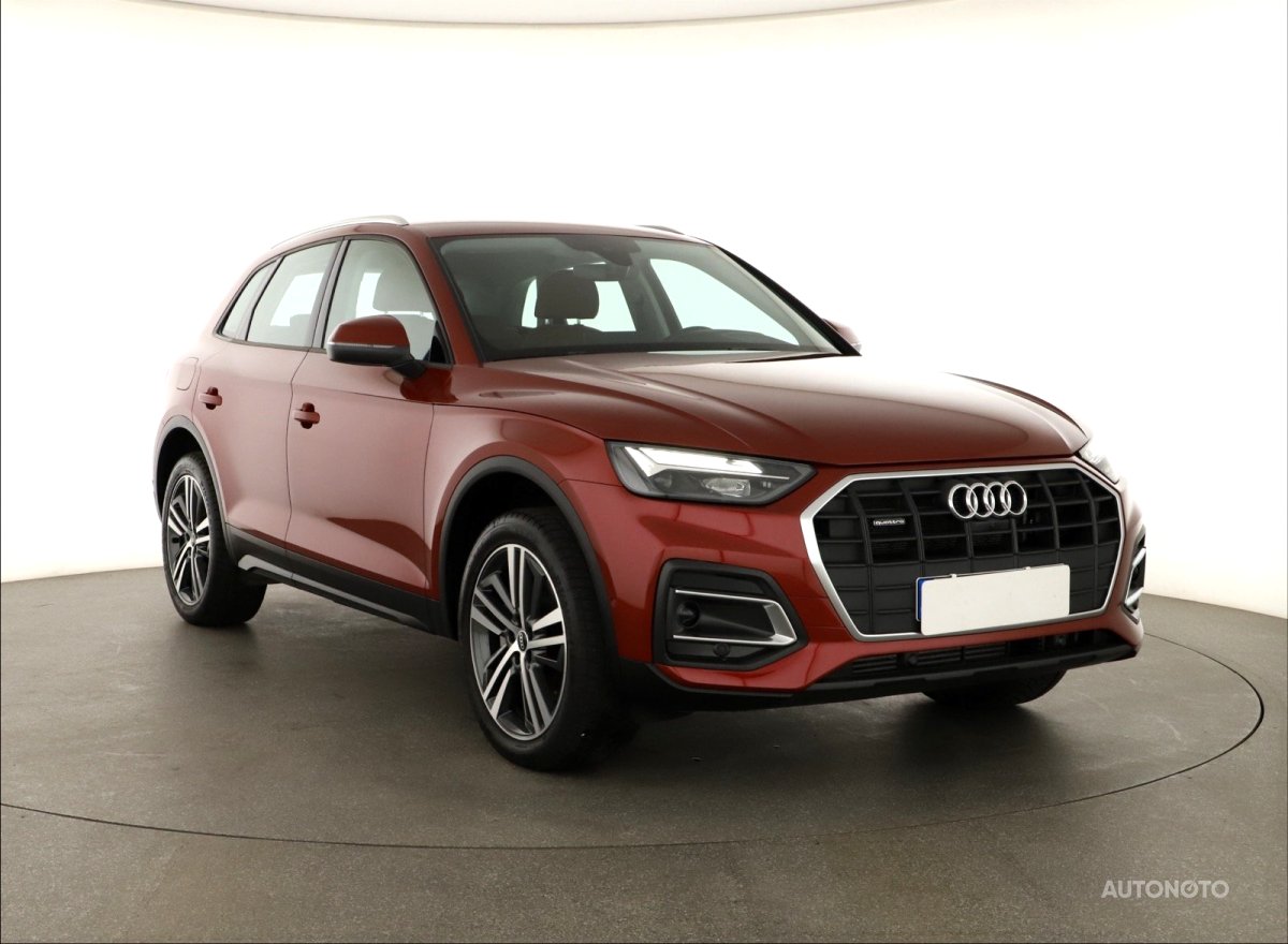 Audi Q5, 2021 - celkový pohled