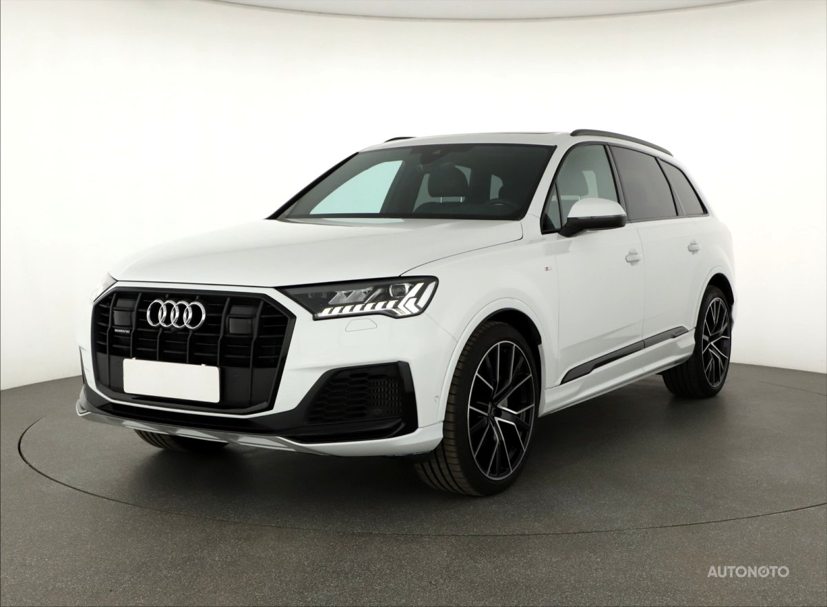 Audi Q7, 2022 - pohled č. 3