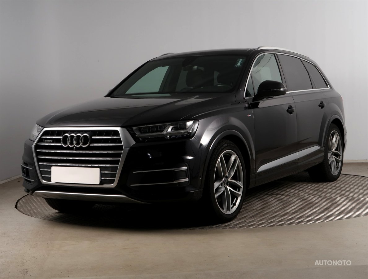 Audi Q7, 2019 - pohled č. 3