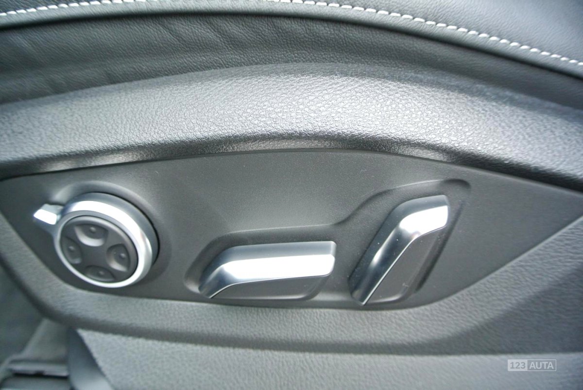 Audi Q7, 2017 - pohled č. 16