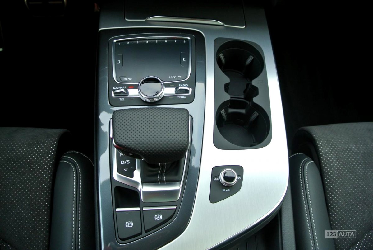 Audi Q7, 2017 - pohled č. 18