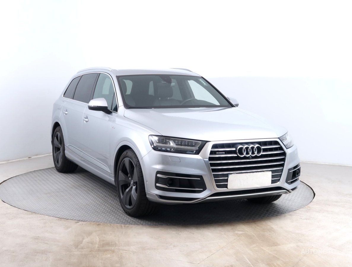 Audi Q7, 2019 - celkový pohled
