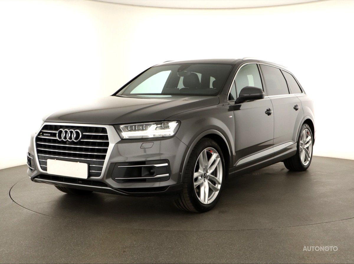 Audi Q7, 2019 - pohled č. 3
