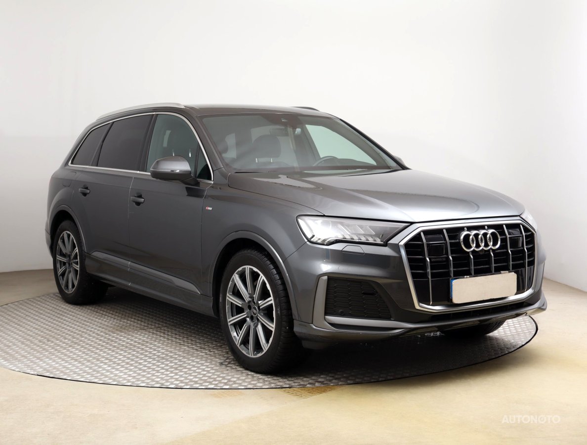 Audi Q7, 2021 - celkový pohled