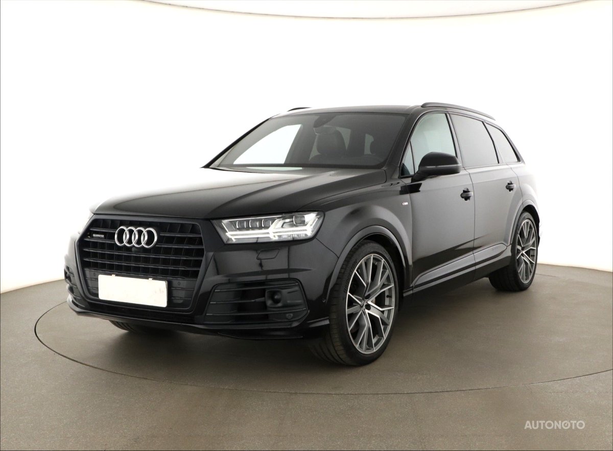 Audi Q7, 2019 - pohled č. 3
