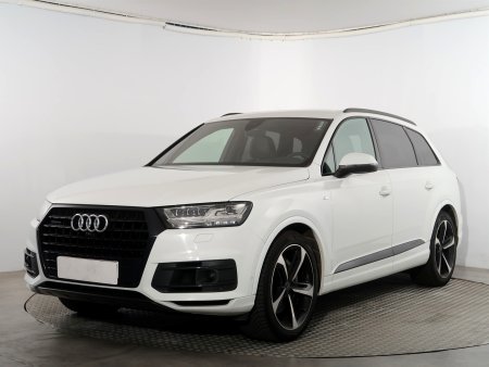 Audi Q7, 2019 - pohled č. 3
