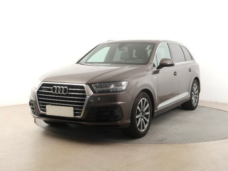 Audi Q7, 2018 - pohled č. 3