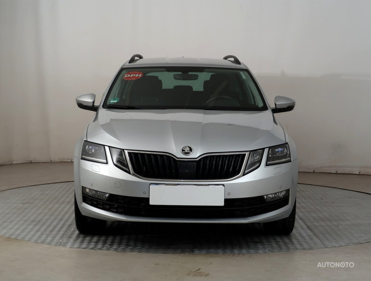 Audi Q8, 2023 - pohled č. 2