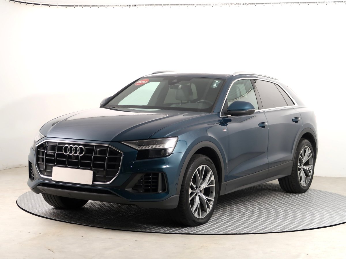 Audi Q8, 2019 - pohled č. 3