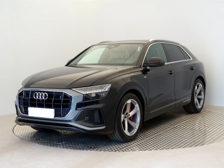 Audi Q8, 2019 - pohled č. 3