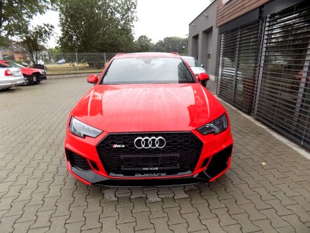 Audi RS4, 2018 - pohled č. 3