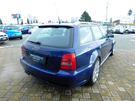Audi RS4, 2001 - pohled č. 3