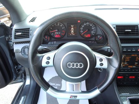 Audi RS4, 2008 - pohled č. 10