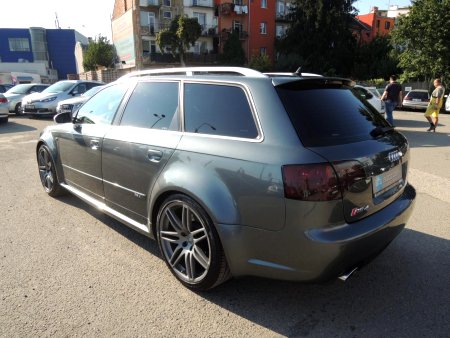Audi RS4, 2008 - pohled č. 3