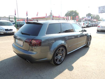 Audi RS4, 2008 - pohled č. 4