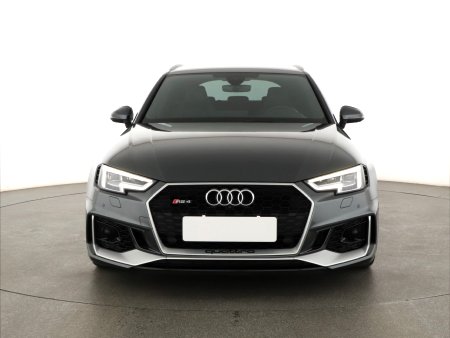 Audi RS4, 2019 - pohled č. 2