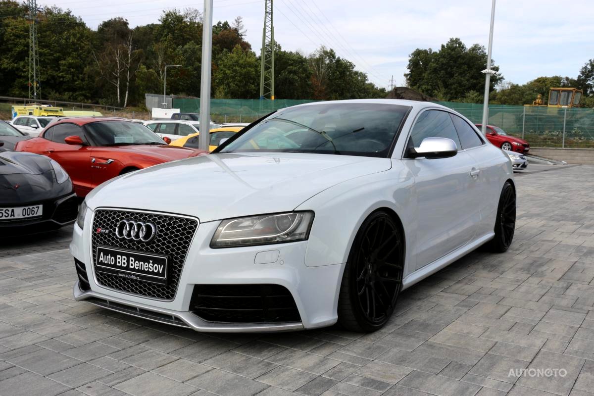 Audi RS5, 2011 - pohled č. 2