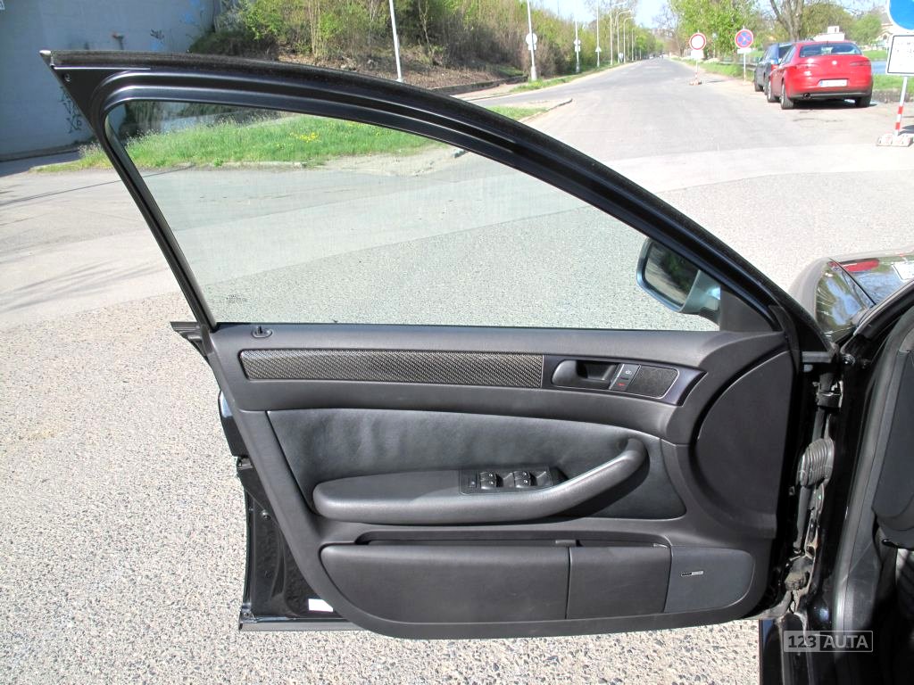 Audi RS6, 2003 - pohled č. 9