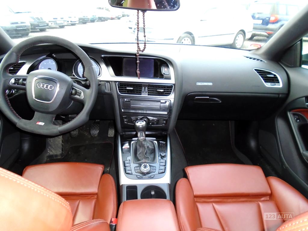 Audi S5, 2009 - pohled č. 10