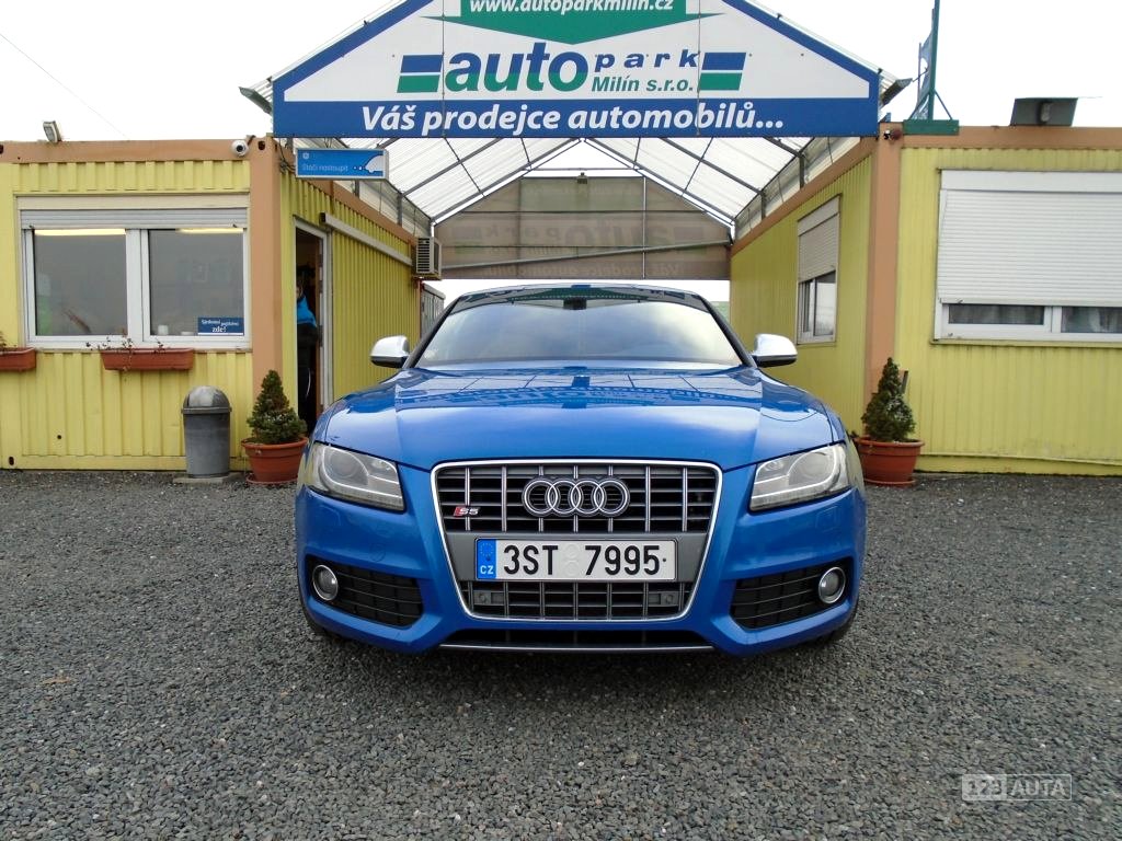 Audi S5, 2009 - pohled č. 2