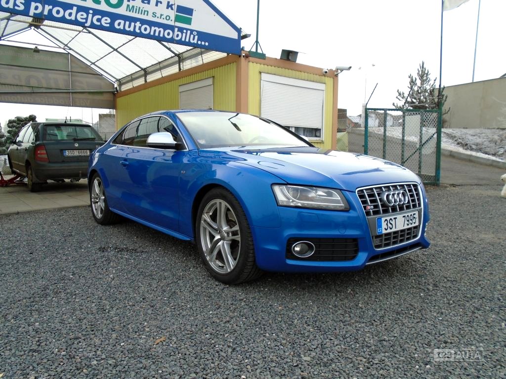 Audi S5, 2009 - pohled č. 3