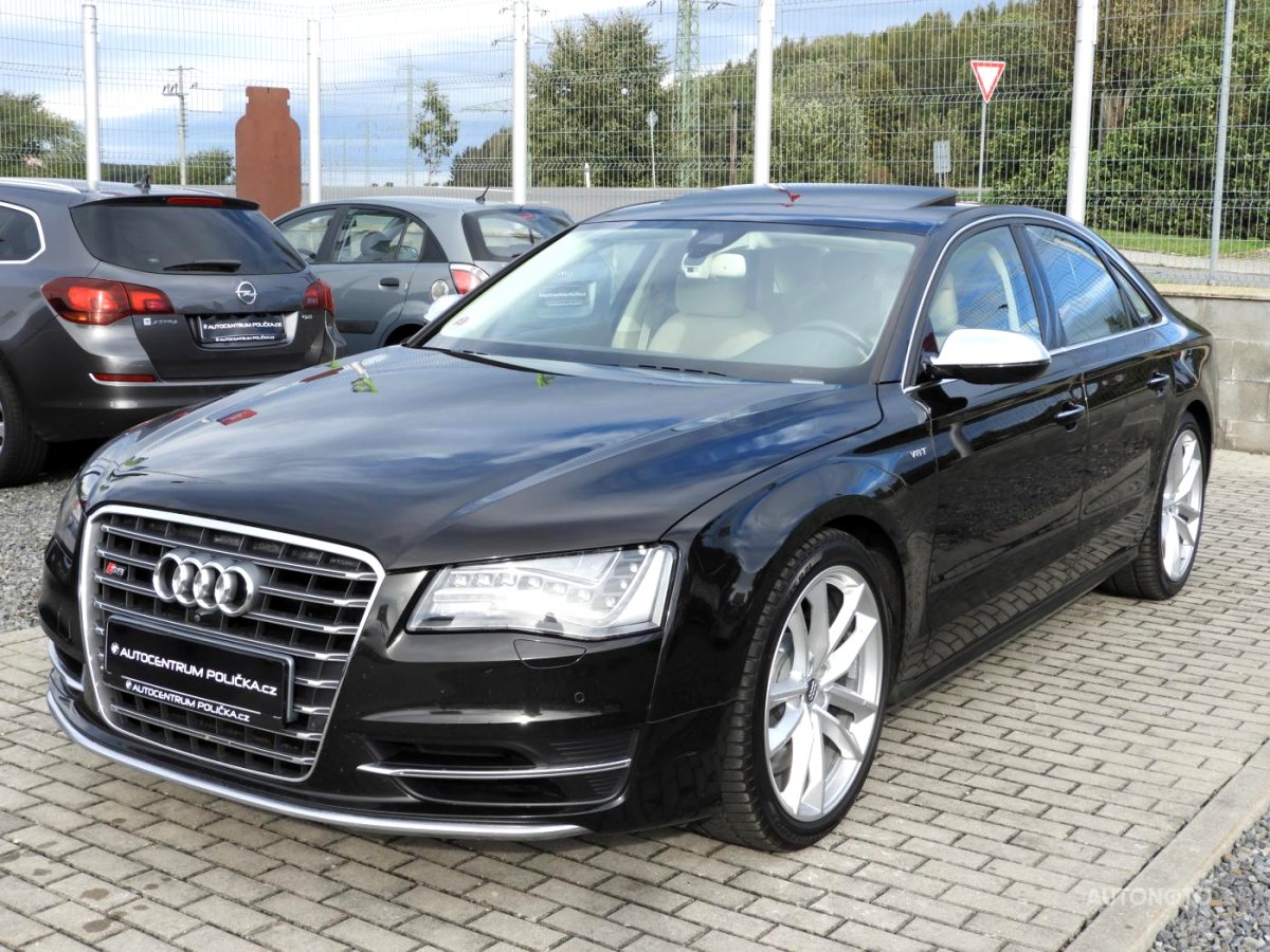 Audi S8, 2012 - celkový pohled
