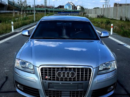Audi S8, 2008 - pohled č. 2