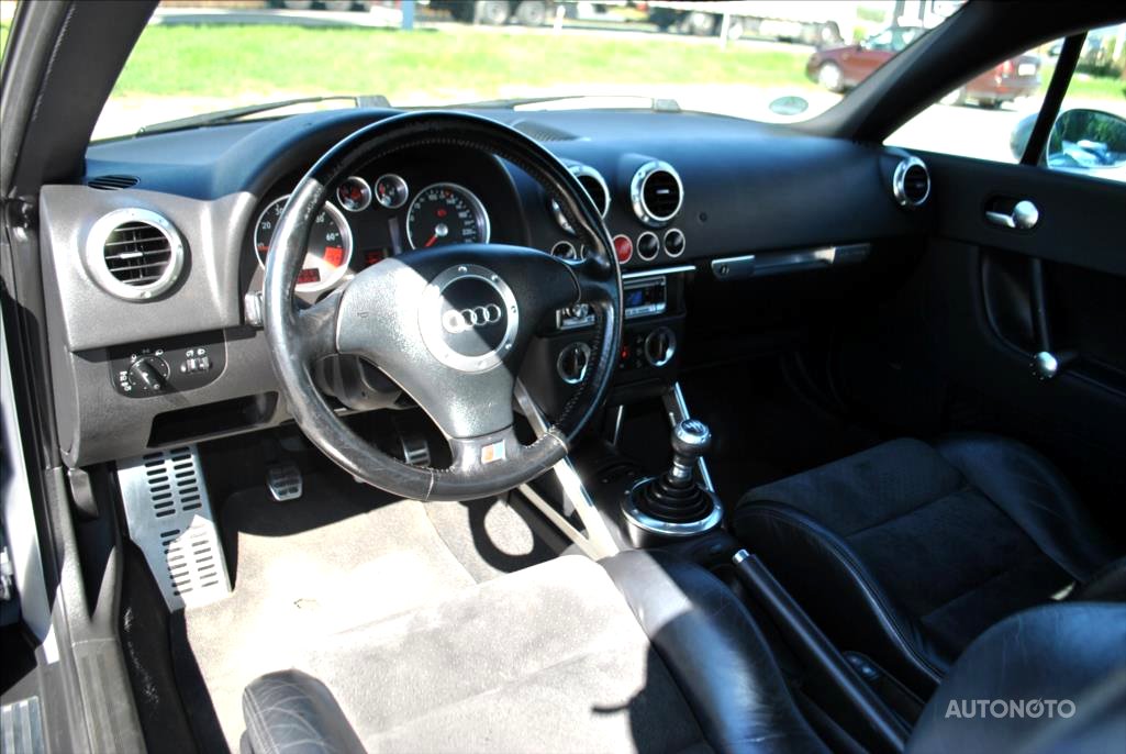Audi TT, 1999 - pohled č. 9