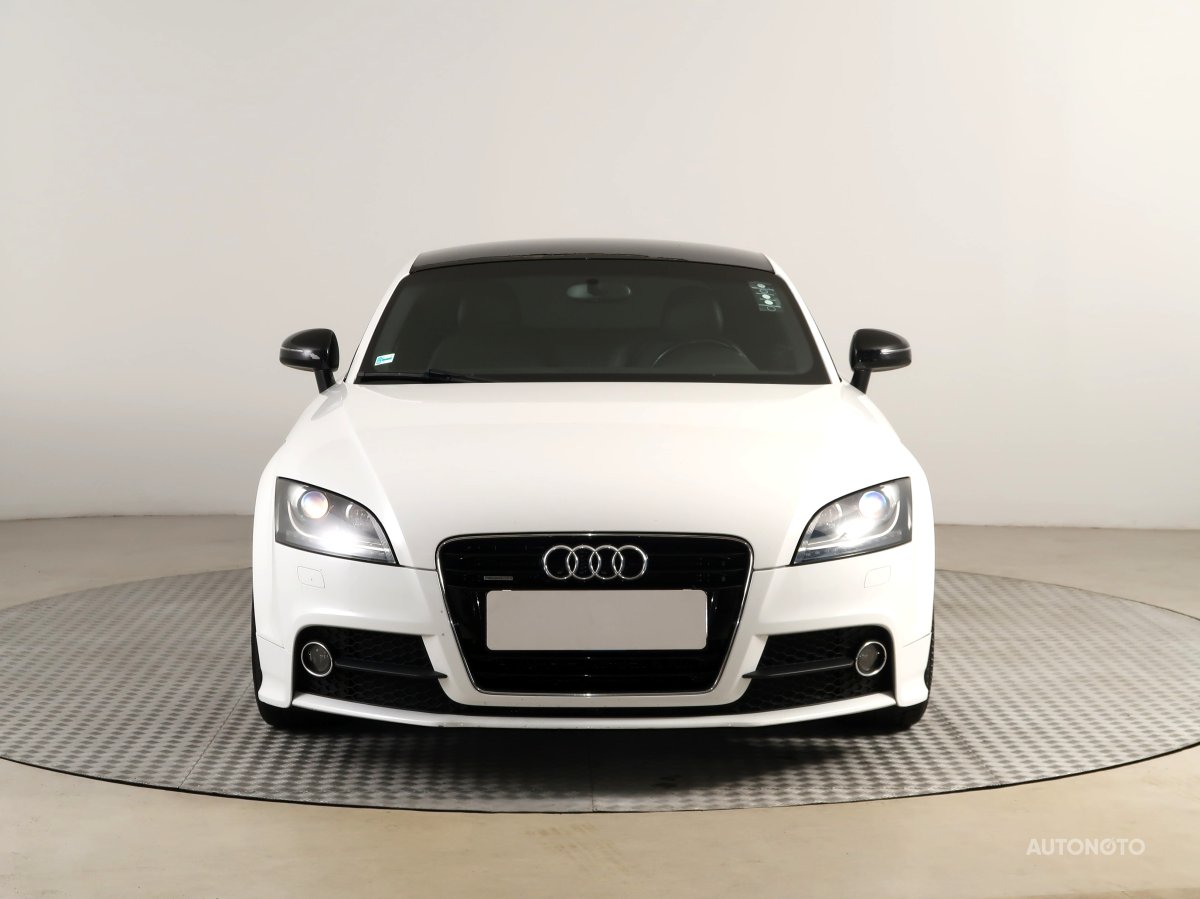 Audi TT, 2012 - pohled č. 2