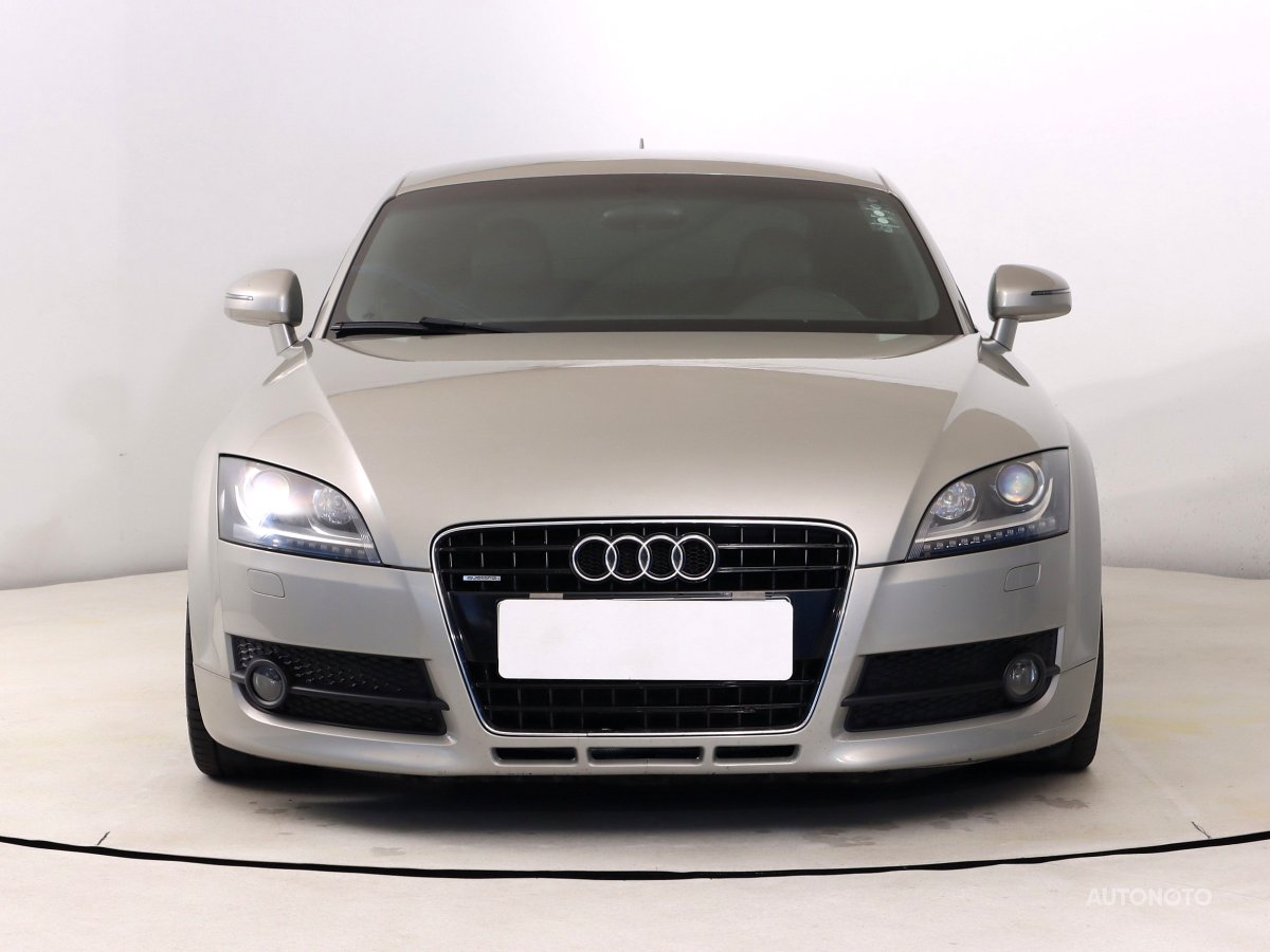 Audi TT, 2010 - pohled č. 2