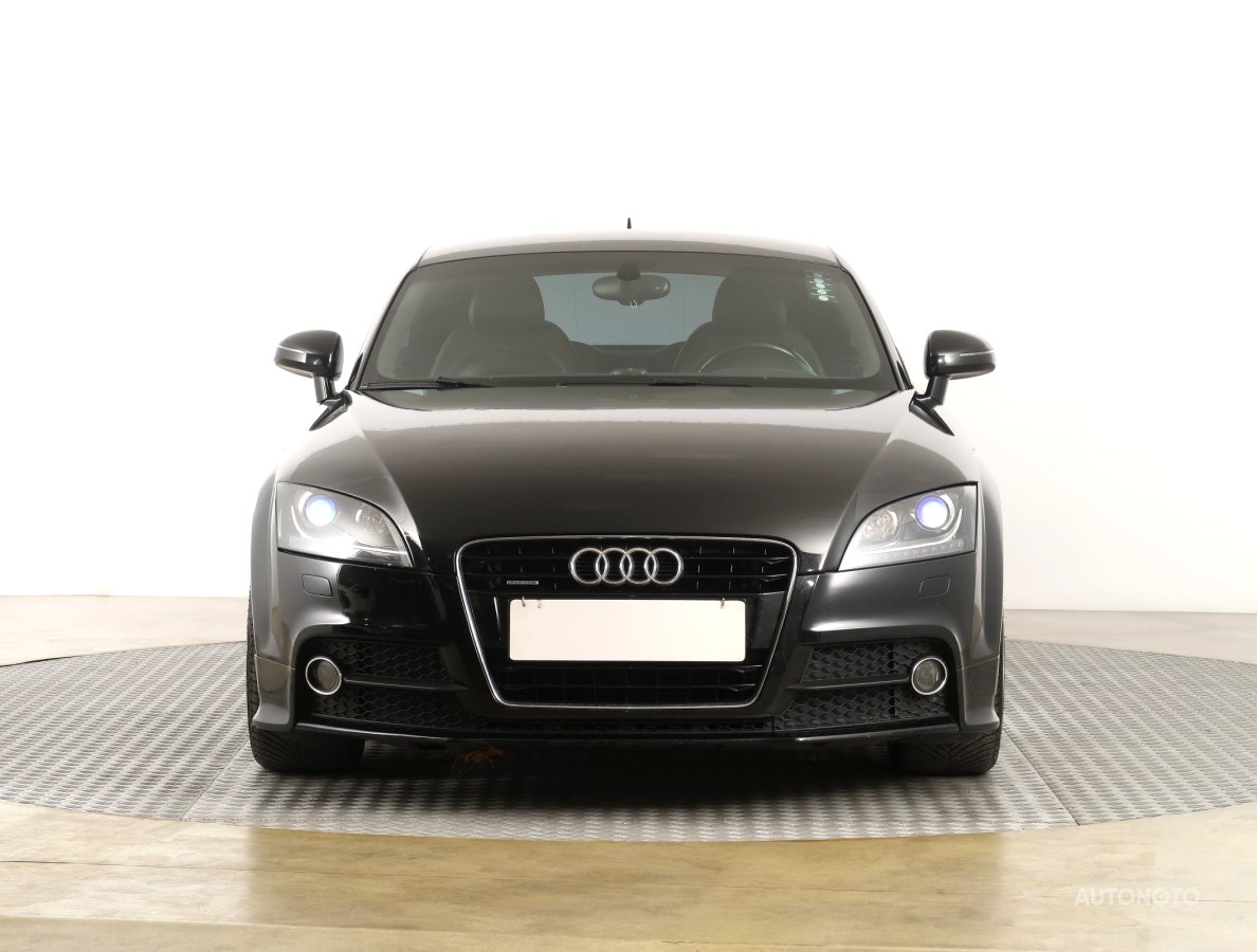 Audi TT, 2011 - pohled č. 2