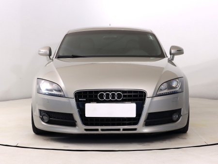 Audi TT, 2010 - pohled č. 2