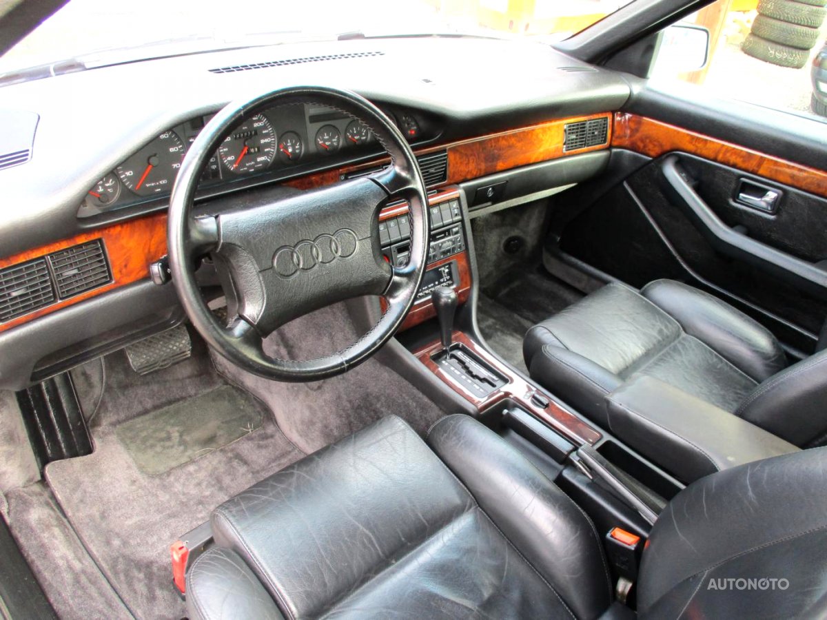 Audi V8, 1990 - pohled č. 10