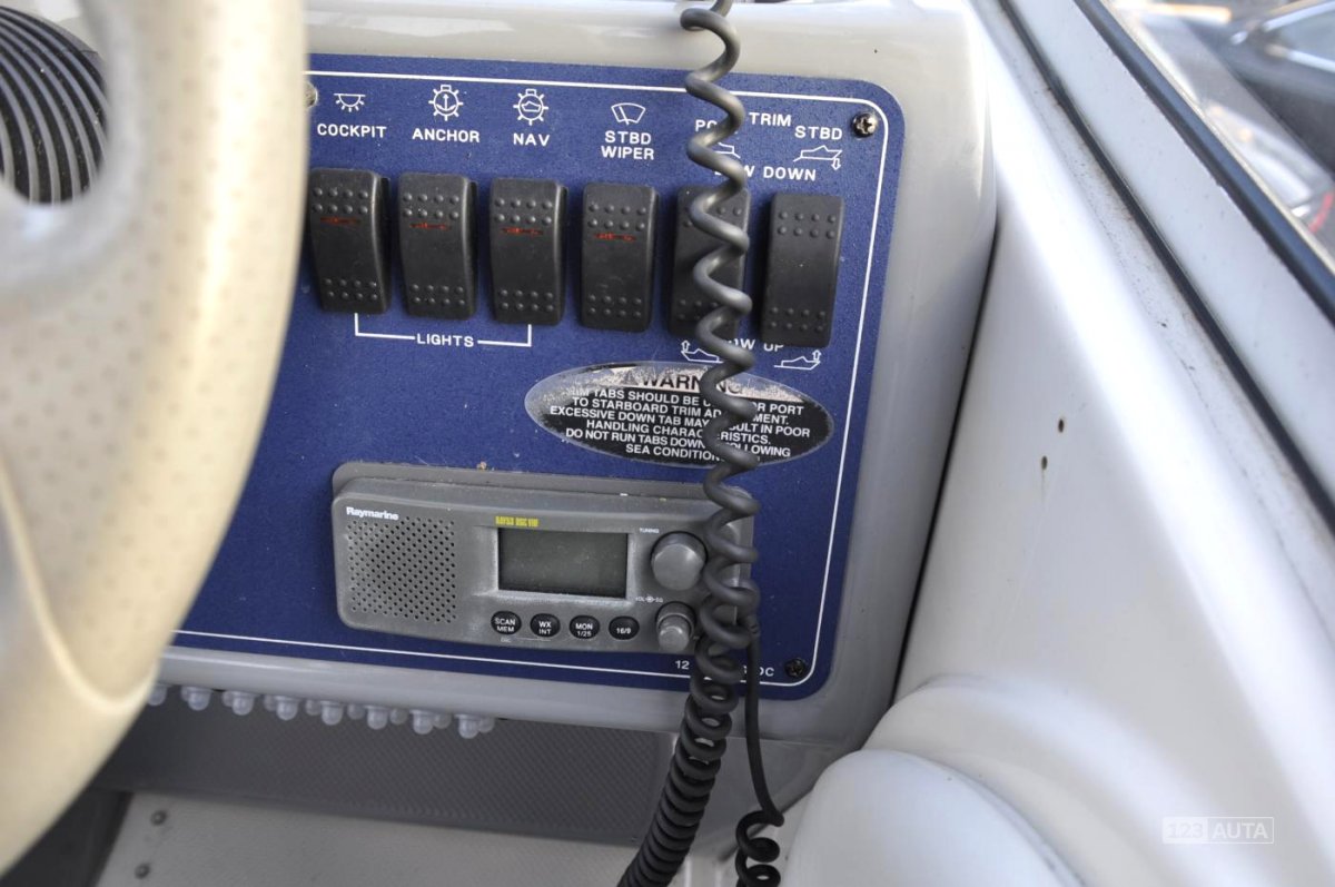 Bayliner 250, 2005 - pohled č. 13