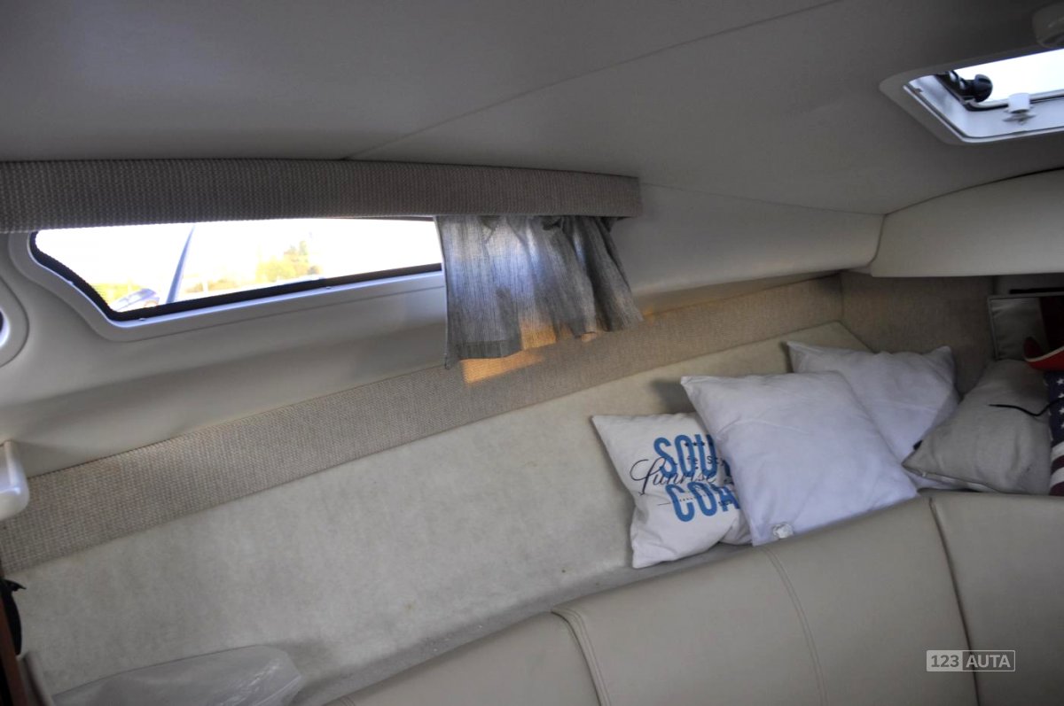 Bayliner 250, 2005 - pohled č. 20