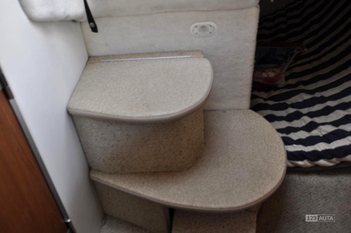 Bayliner 250, 2005 - pohled č. 23