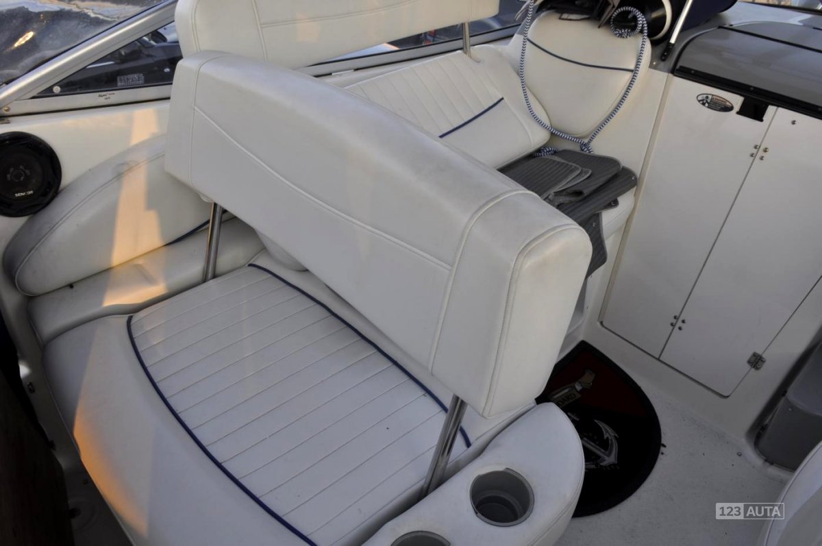Bayliner 250, 2005 - pohled č. 7