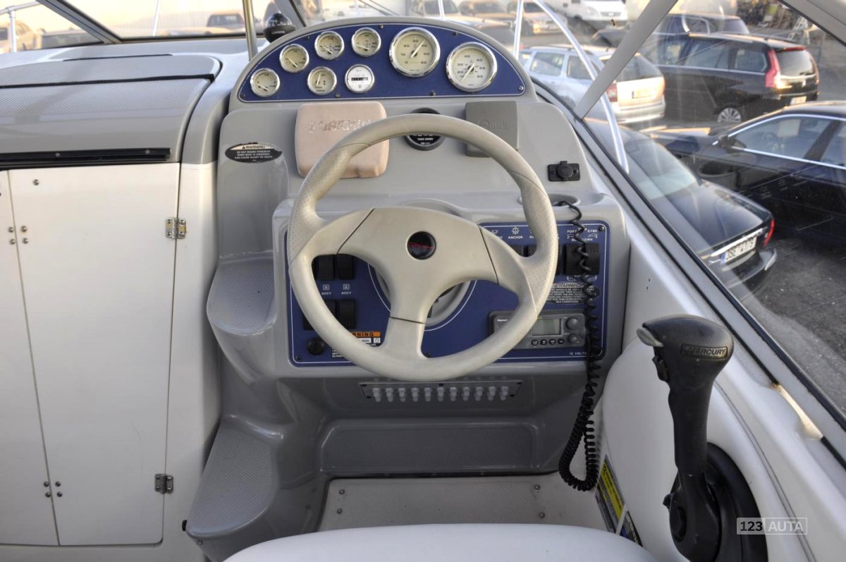 Bayliner 250, 2005 - pohled č. 8