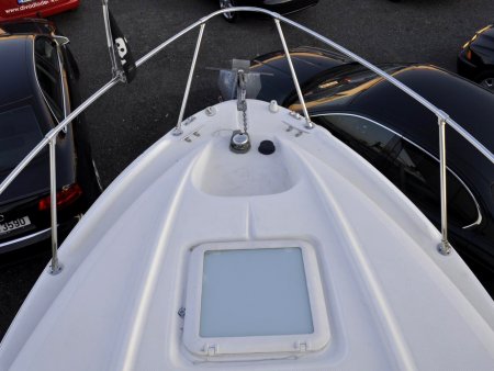 Bayliner 250, 2005 - pohled č. 5
