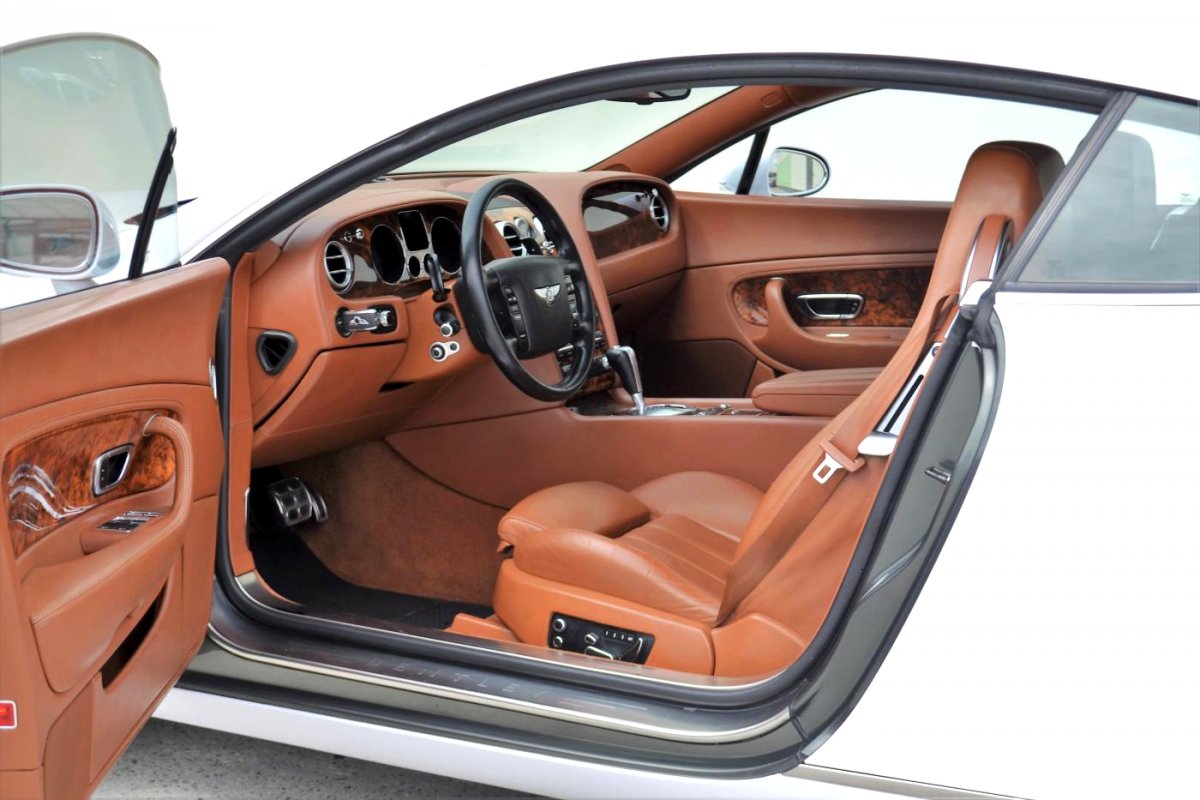 Bentley Continental GT, 2004 - pohled č. 12