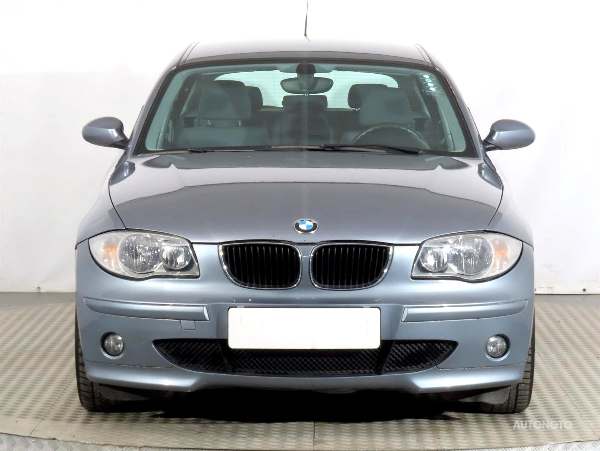 BMW 1, 2009 - pohled č. 2