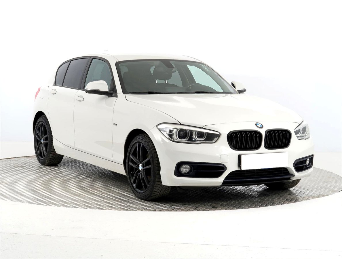 BMW 1, 2016 - celkový pohled