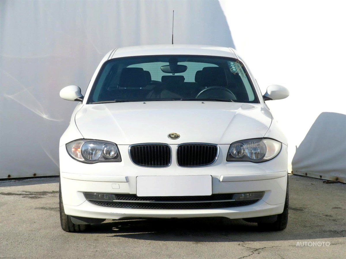 BMW 1, 2009 - pohled č. 2