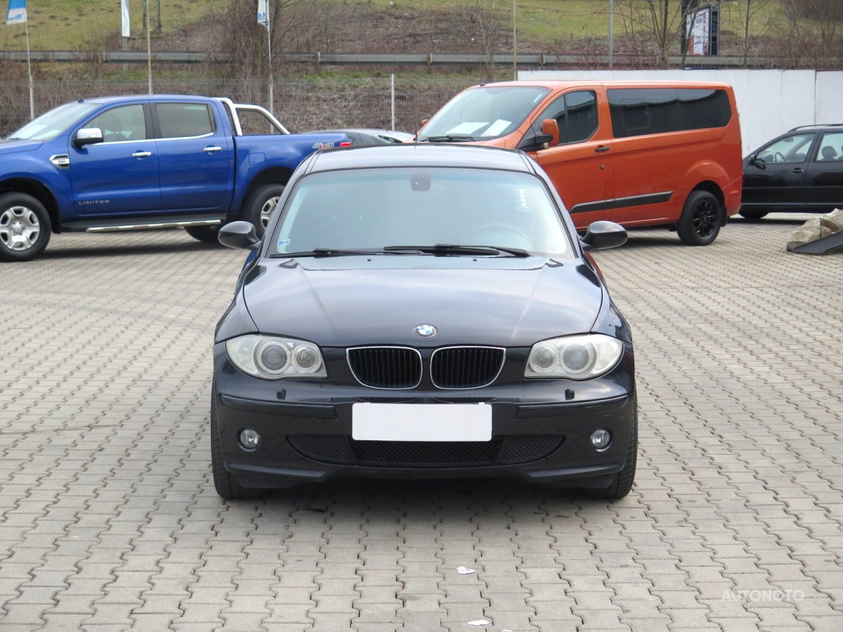 BMW 1, 2006 - pohled č. 2