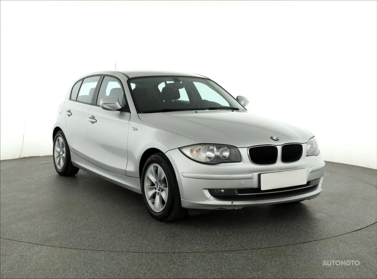 BMW 1, 2011 - pohled č. 1