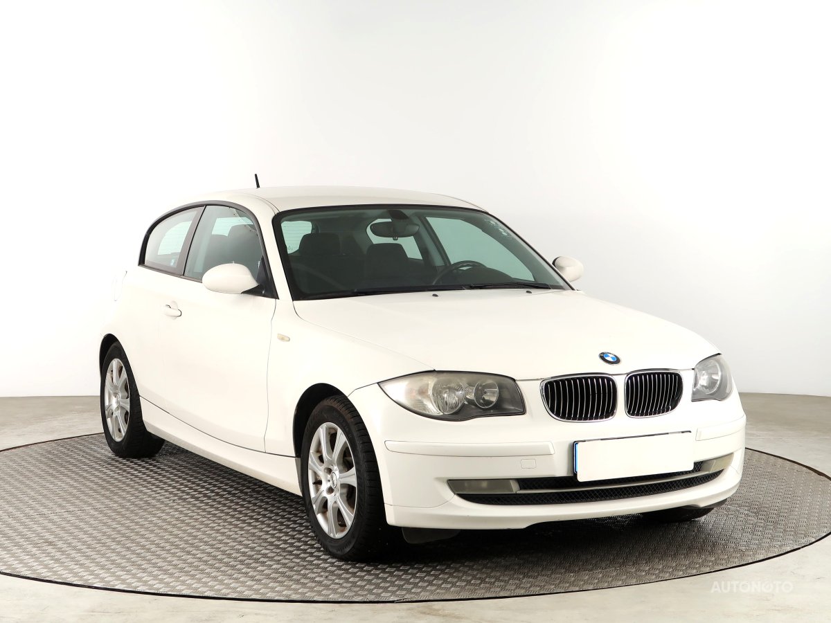 BMW 1, 2008 - pohled č. 1