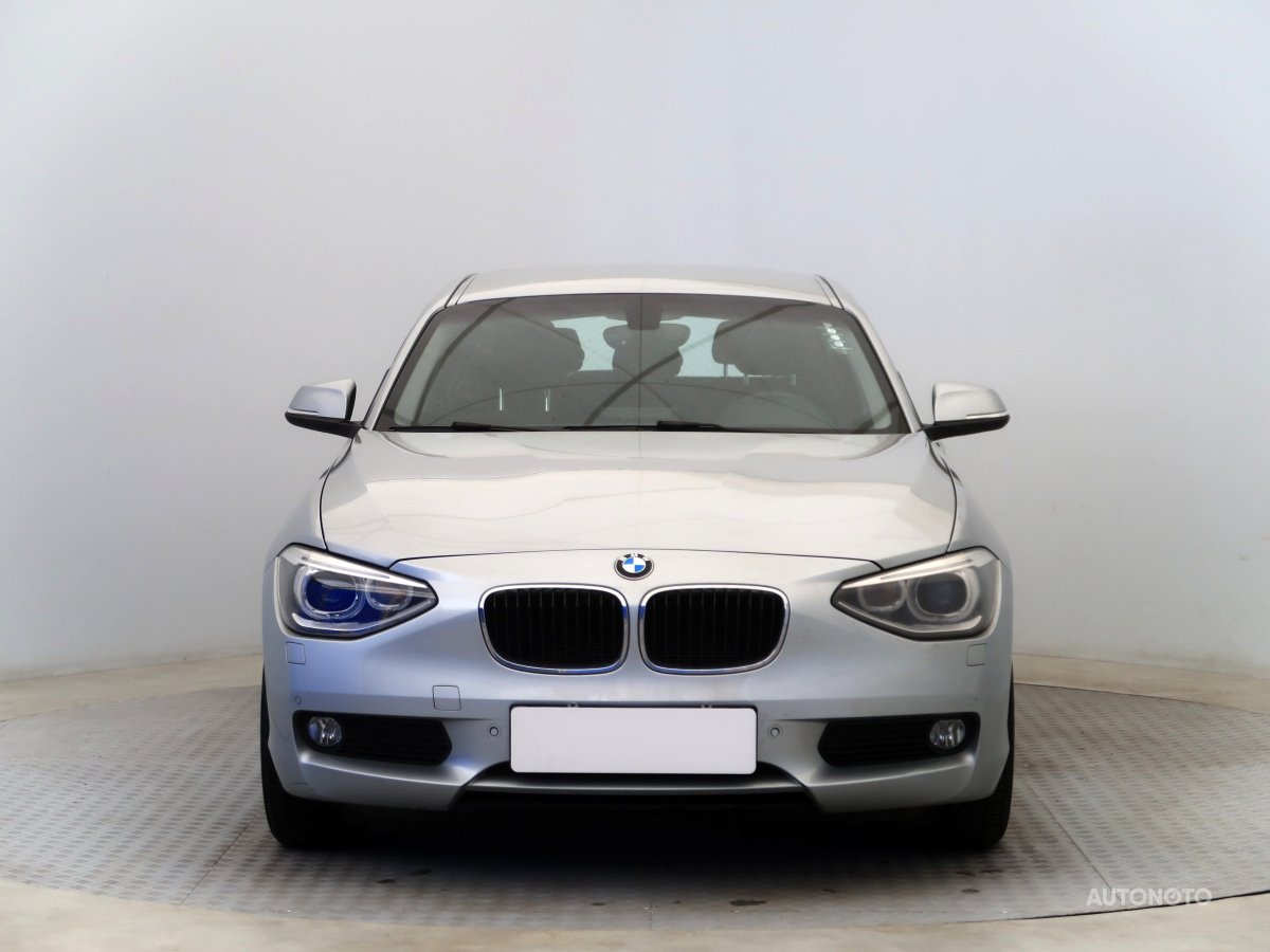 BMW 1, 2011 - pohled č. 2